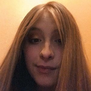 Meet your Posher, Dominique